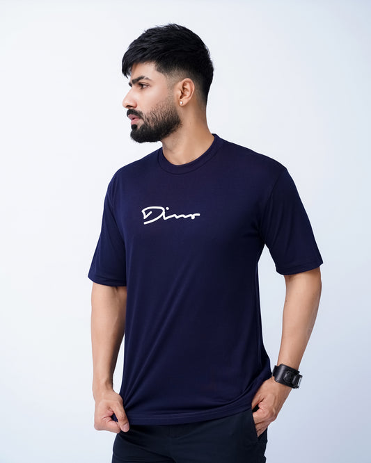 Drop-shoulder front logo t shirt